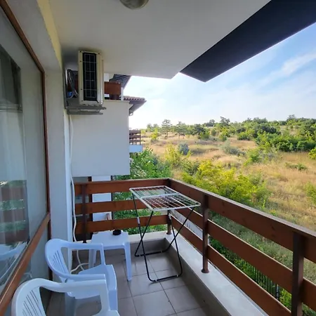 Na Zielonych Wzgorzach Apartment Sunny Beach
