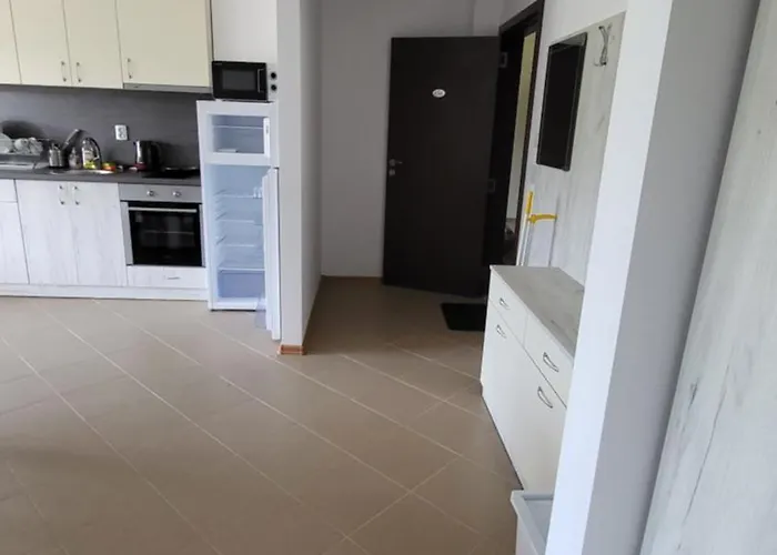 Na Zielonych Wzgorzach Apartment Sunny Beach