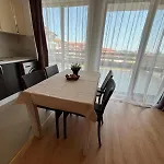 Na Zielonych Wzgórzach * Sunny Beach