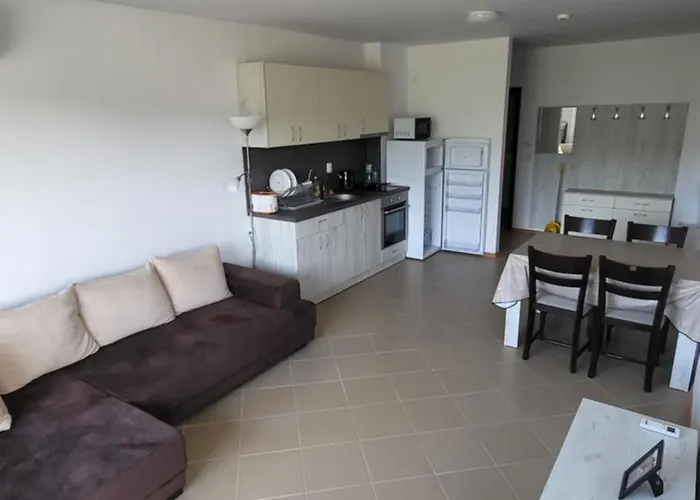 Na Zielonych Wzgorzach アパート