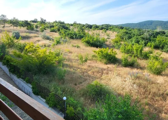 Na Zielonych Wzgorzach アパート