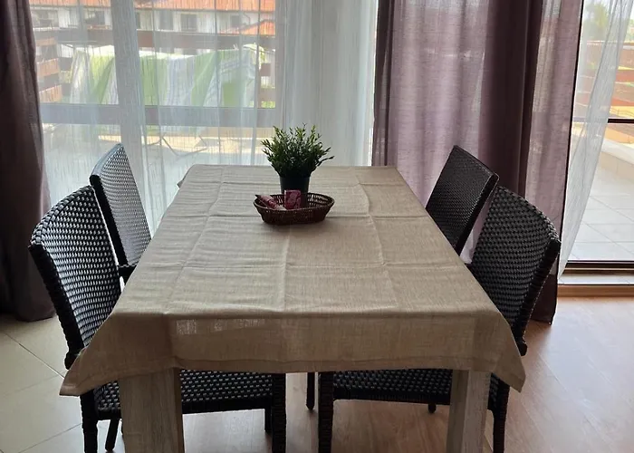 Na Zielonych Wzgorzach サニービーチ